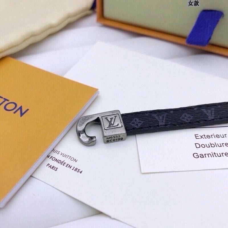 Bold Louis Vuitton Bracelets 256851