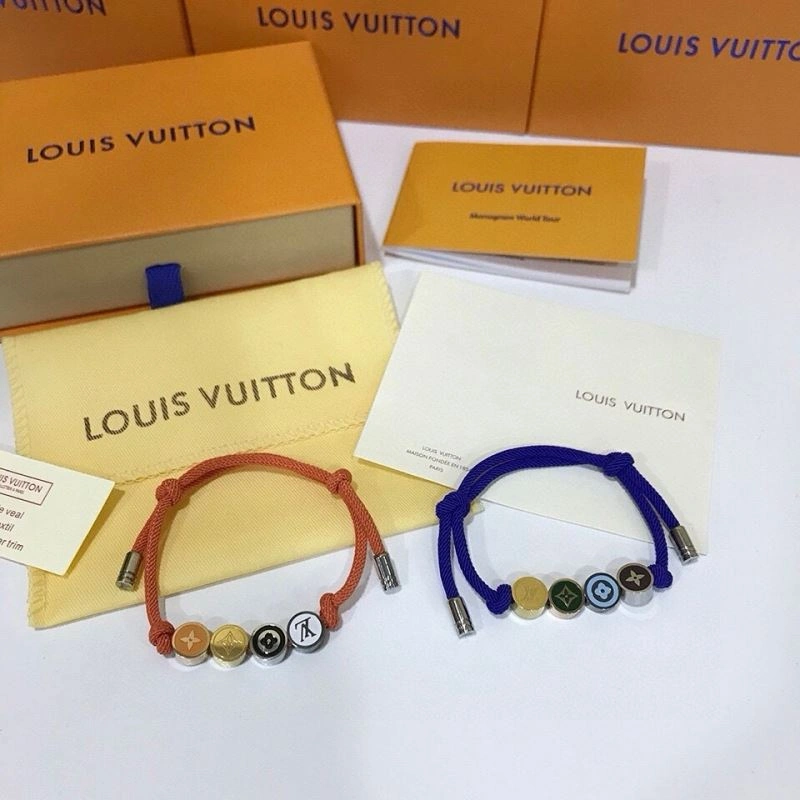 Louis Vuitton Bracelets Neat 256837