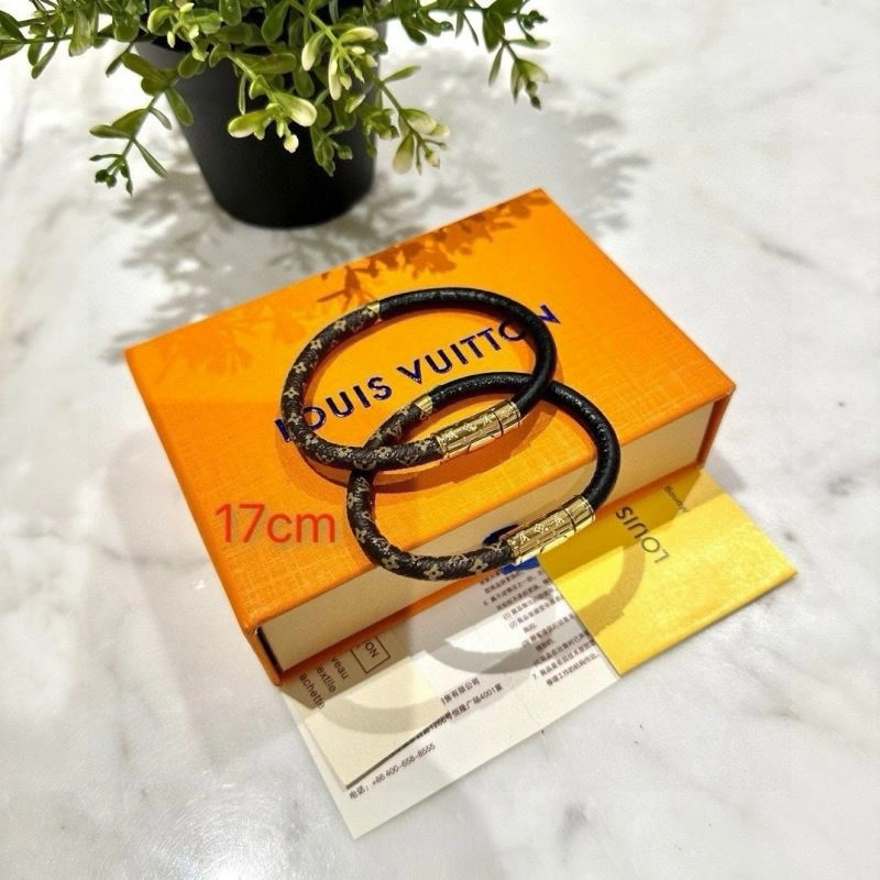 Louis Vuitton Bracelets Functional 256854