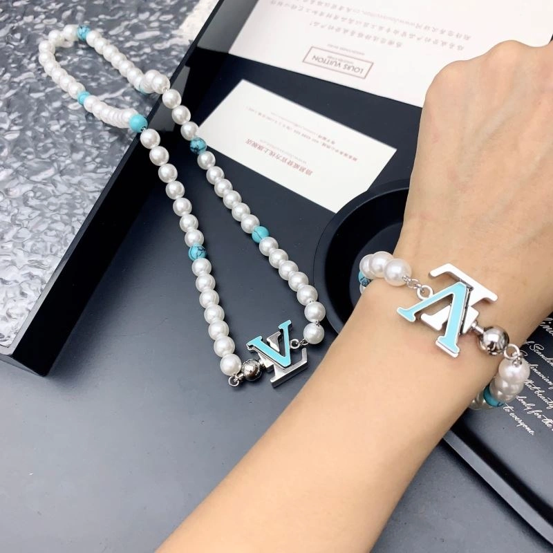 Louis Vuitton Bracelets EasyMatch 256832