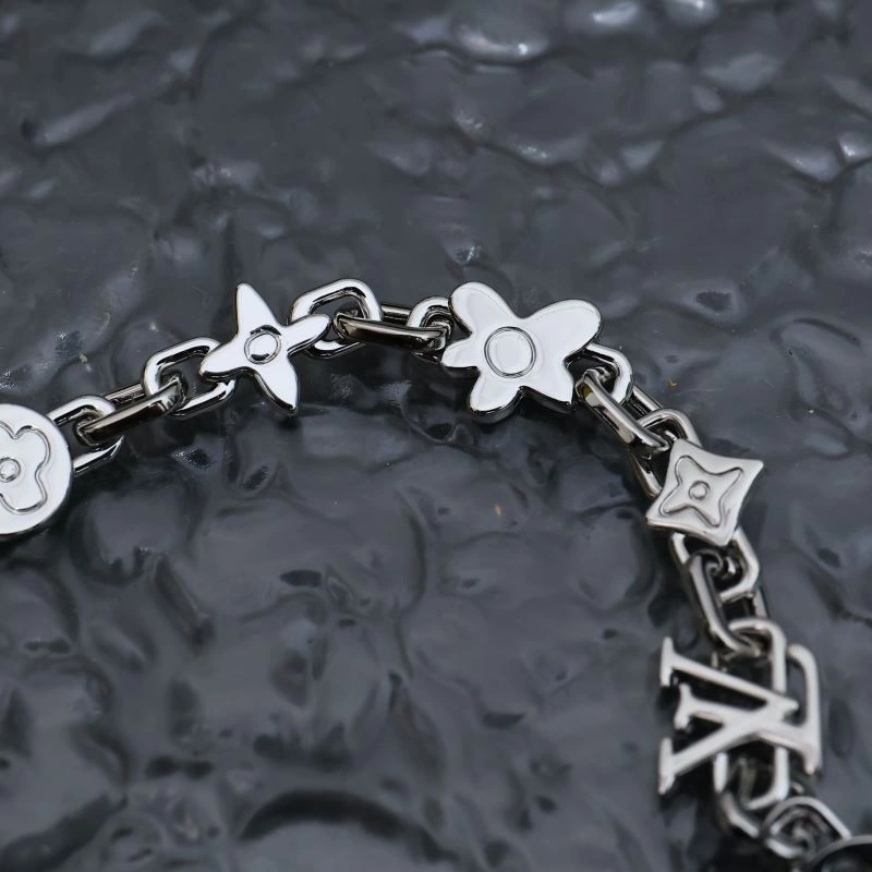 MultiPurpose Louis Vuitton Bracelets 256846