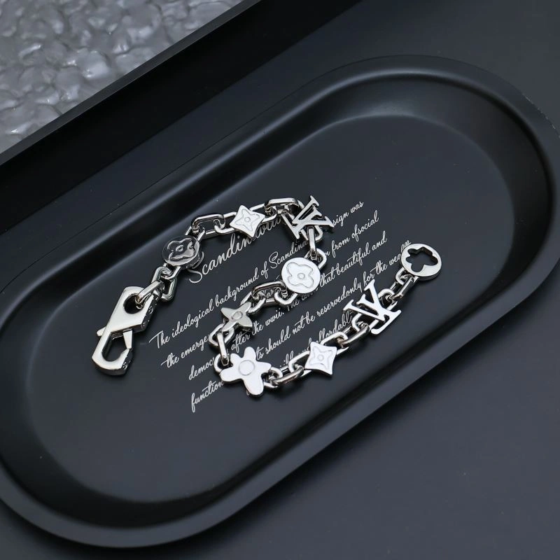 MultiPurpose Louis Vuitton Bracelets 256846