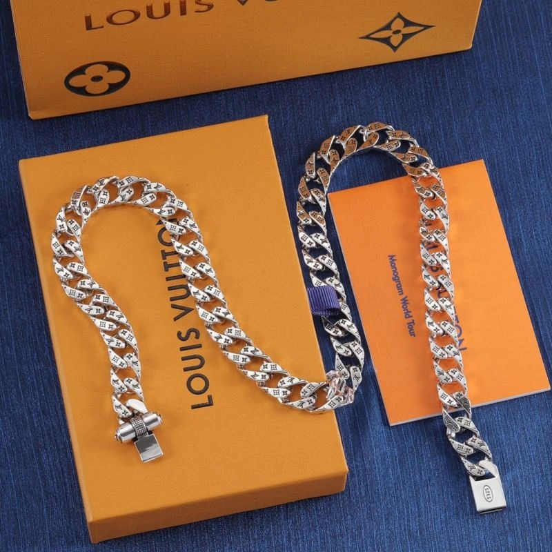 Vibrant Louis Vuitton Bracelets 256822