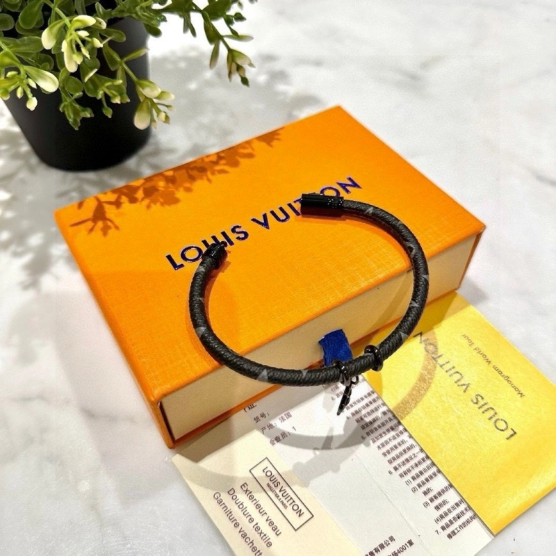 Durable Louis Vuitton Bracelets 256800
