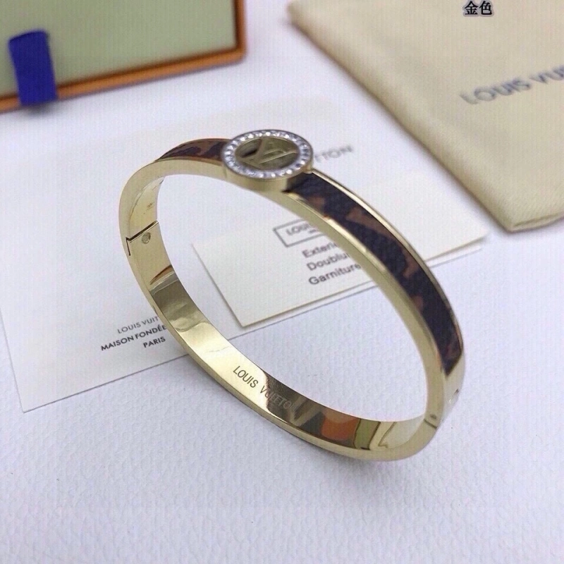 Louis Vuitton Bracelets MoistureWicking 256806