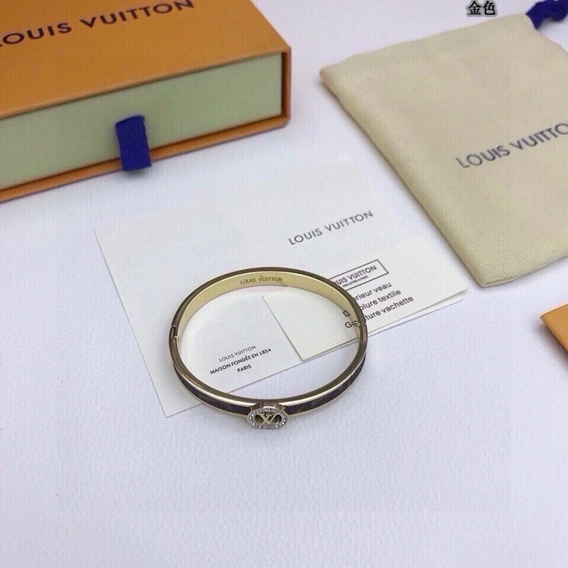 Louis Vuitton Bracelets MoistureWicking 256806