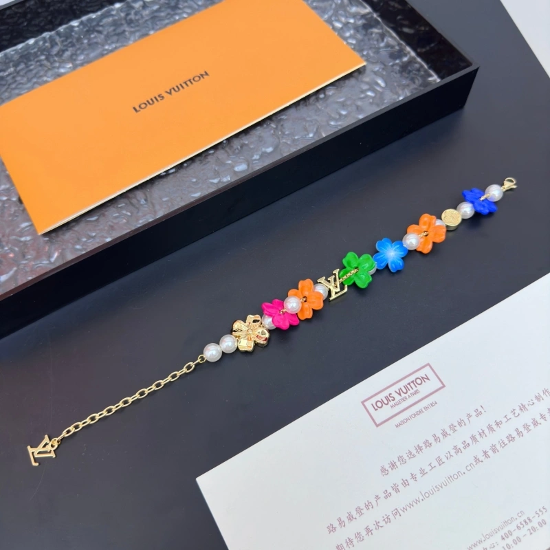 Louis Vuitton Bracelets FastDry 256809