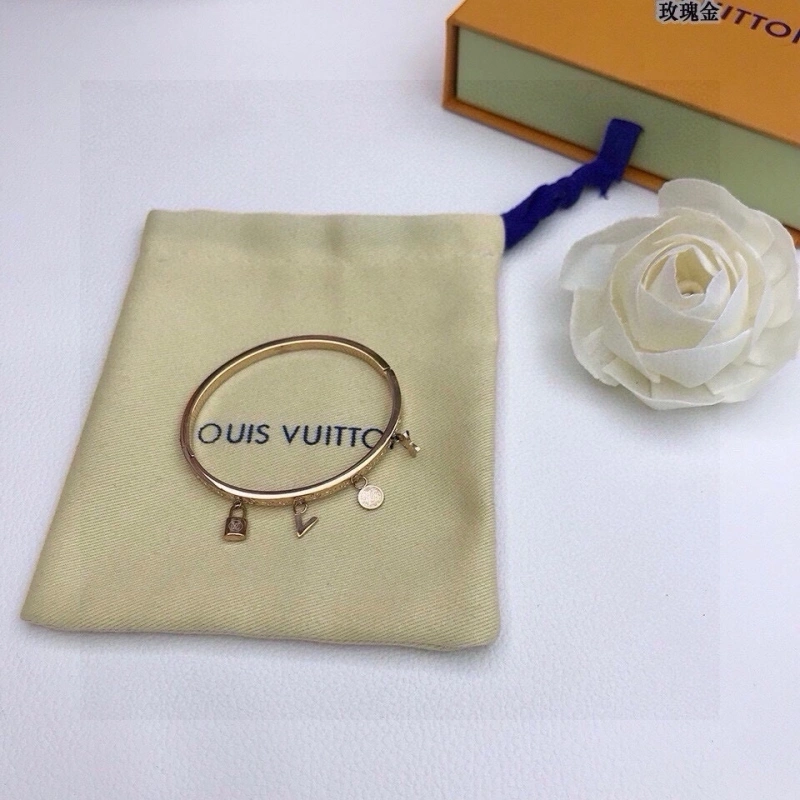WeatherProof Louis Vuitton Bracelets 256805