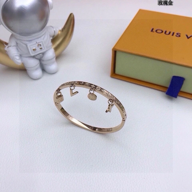 WeatherProof Louis Vuitton Bracelets 256805