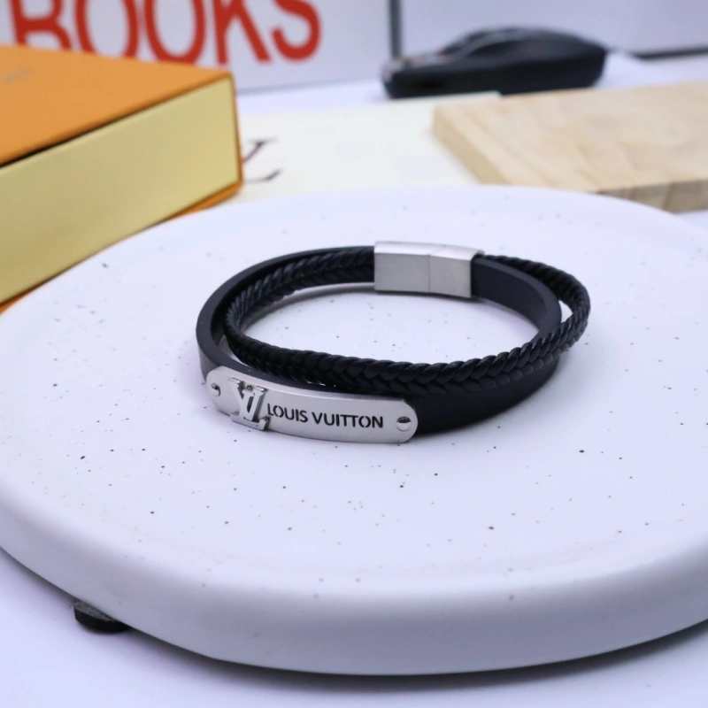 Bright Louis Vuitton Bracelets 256794