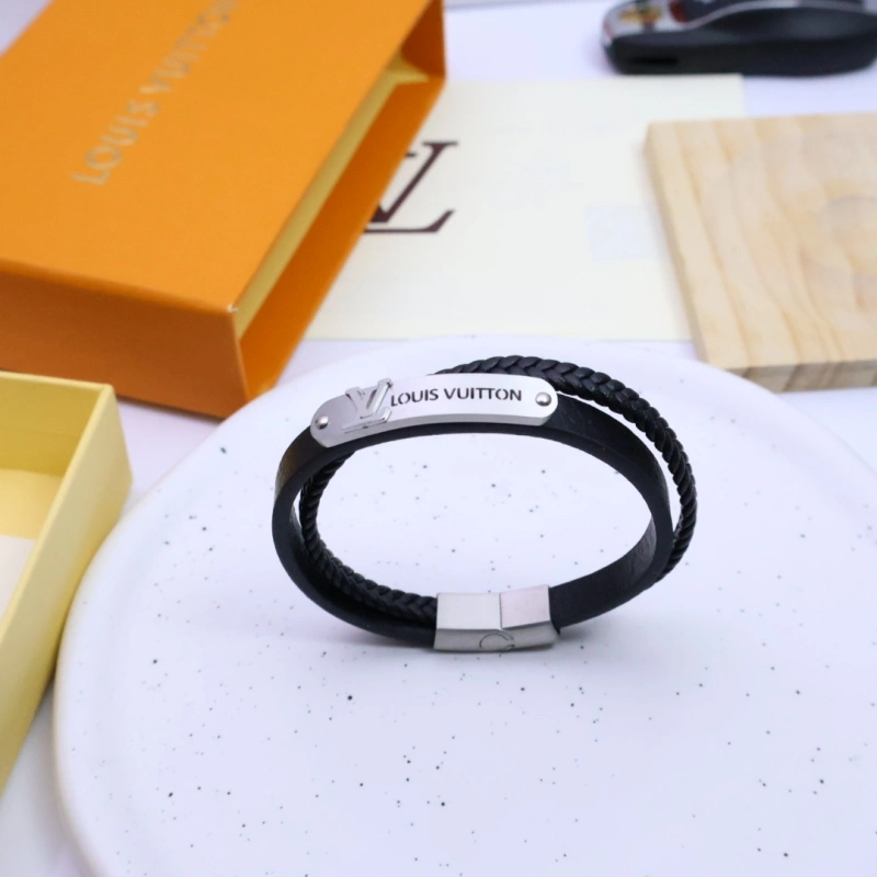 Bright Louis Vuitton Bracelets 256794