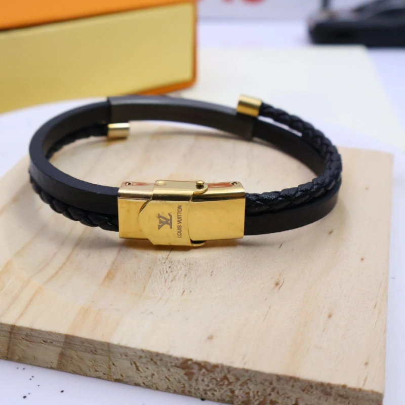 Louis Vuitton Bracelets Sleek 256782