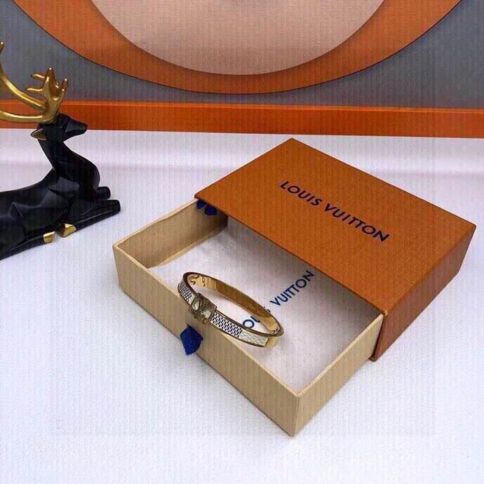 Reliable Louis Vuitton Bracelets 256781
