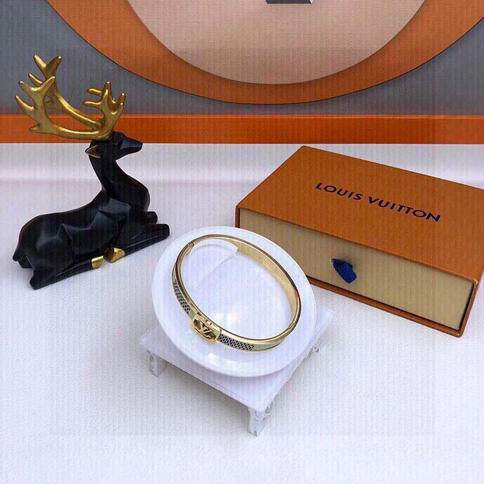 Reliable Louis Vuitton Bracelets 256781