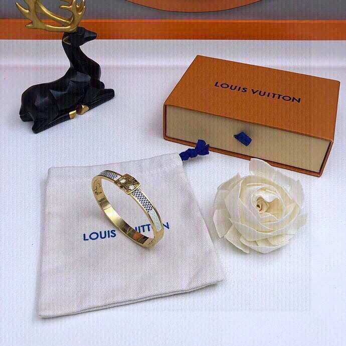 Reliable Louis Vuitton Bracelets 256781