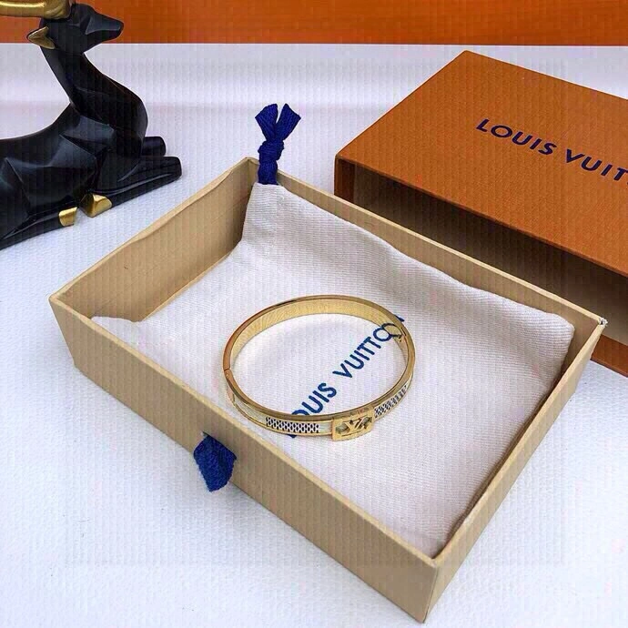 Reliable Louis Vuitton Bracelets 256781