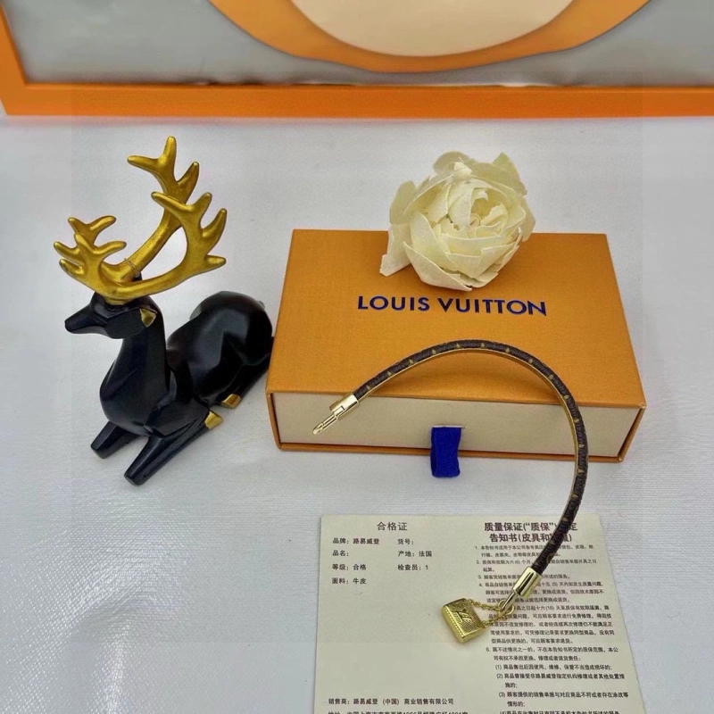 Louis Vuitton Bracelets Unisex 256801