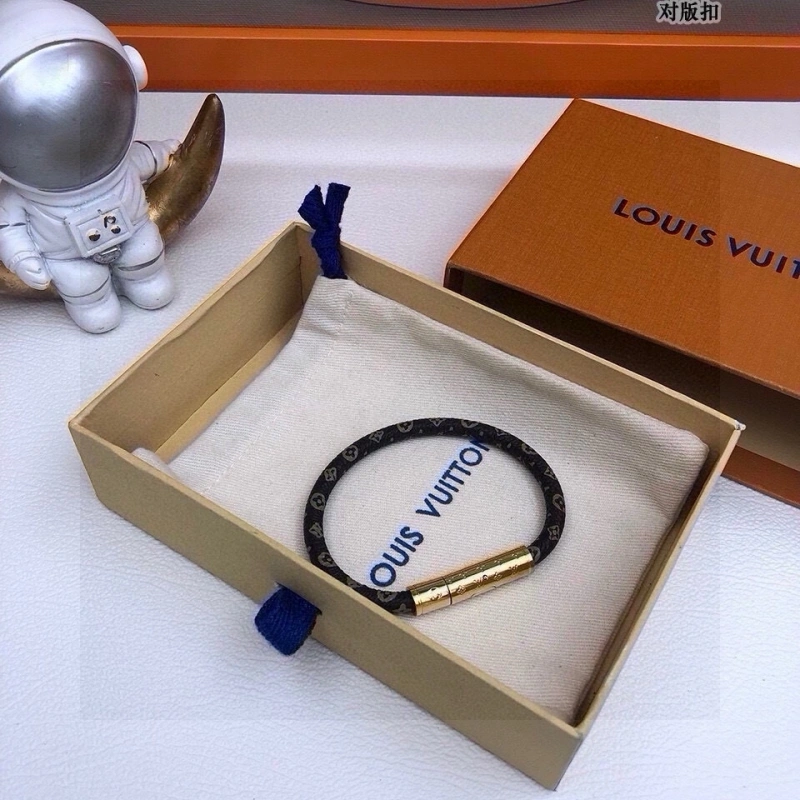 FlexibleFit Louis Vuitton Bracelets 256777