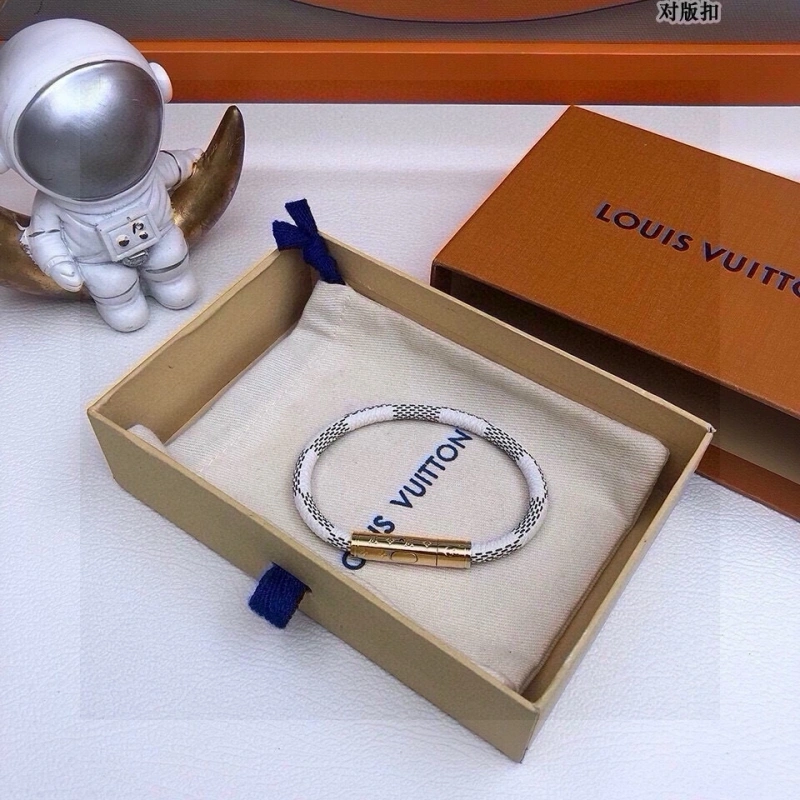 Louis Vuitton Bracelets Durable 256776