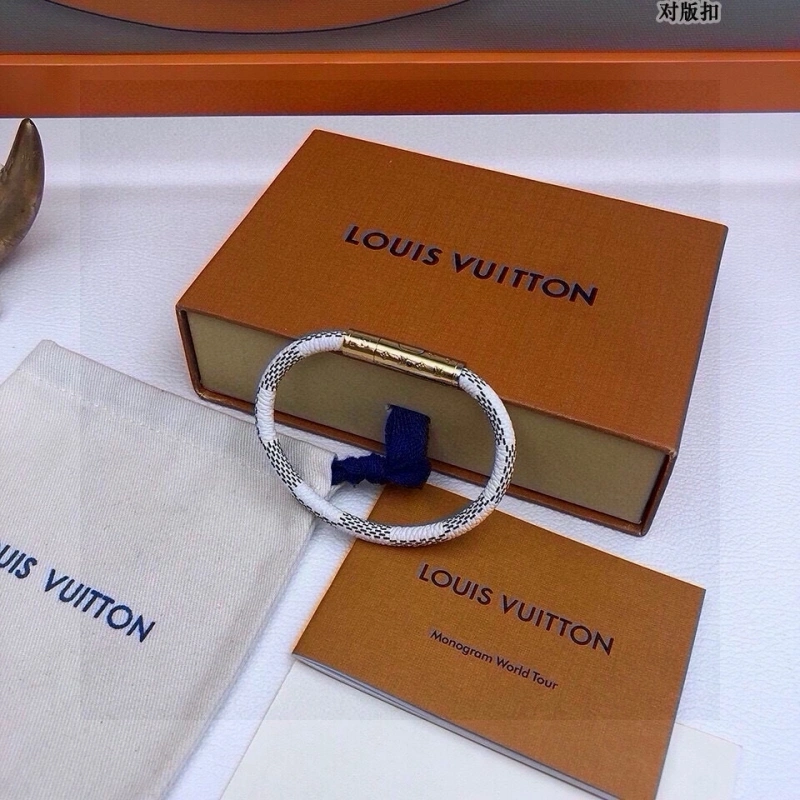 Louis Vuitton Bracelets Durable 256776