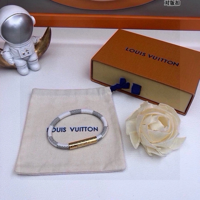 Louis Vuitton Bracelets Durable 256776