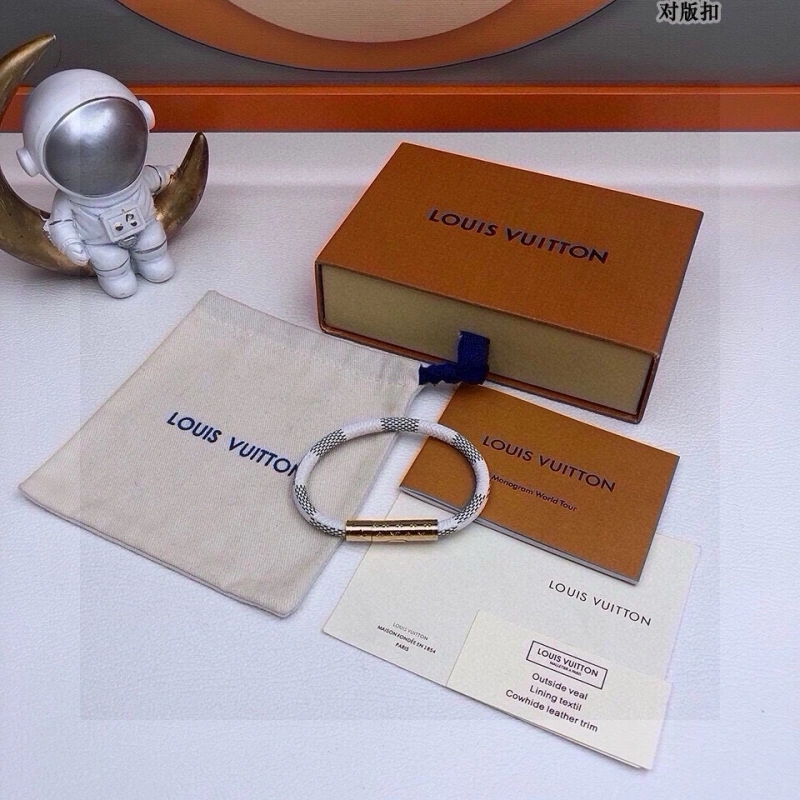 Louis Vuitton Bracelets Durable 256776