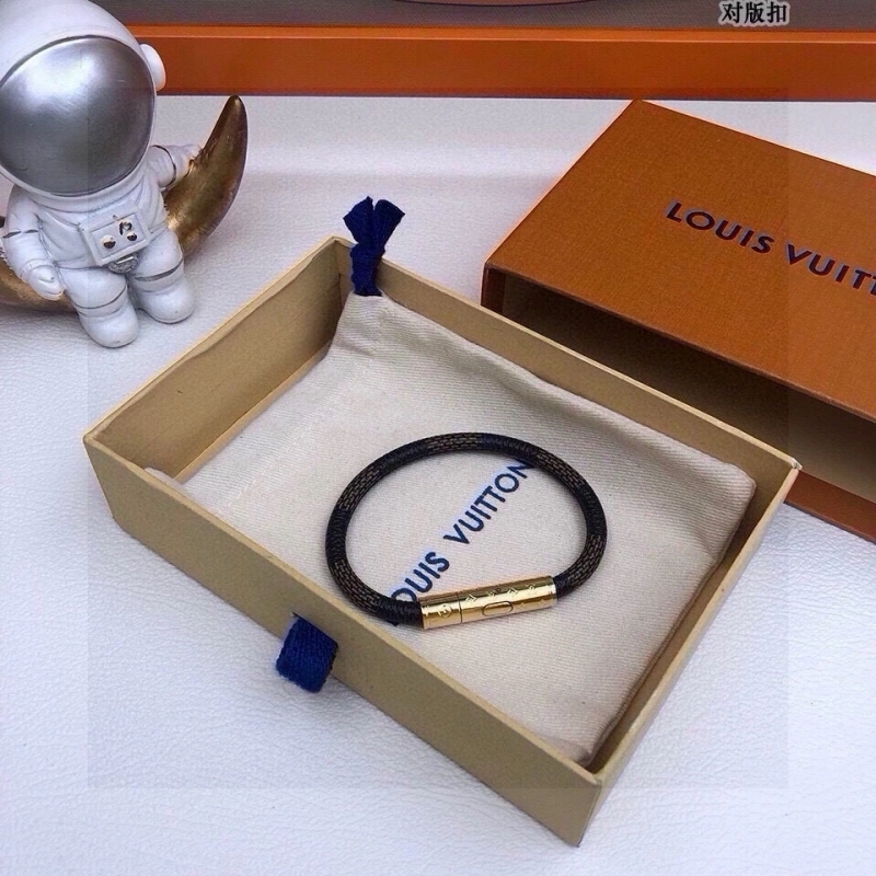 UrbanStyle Louis Vuitton Bracelets 256775