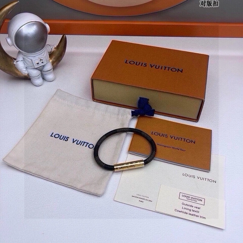 UrbanStyle Louis Vuitton Bracelets 256775