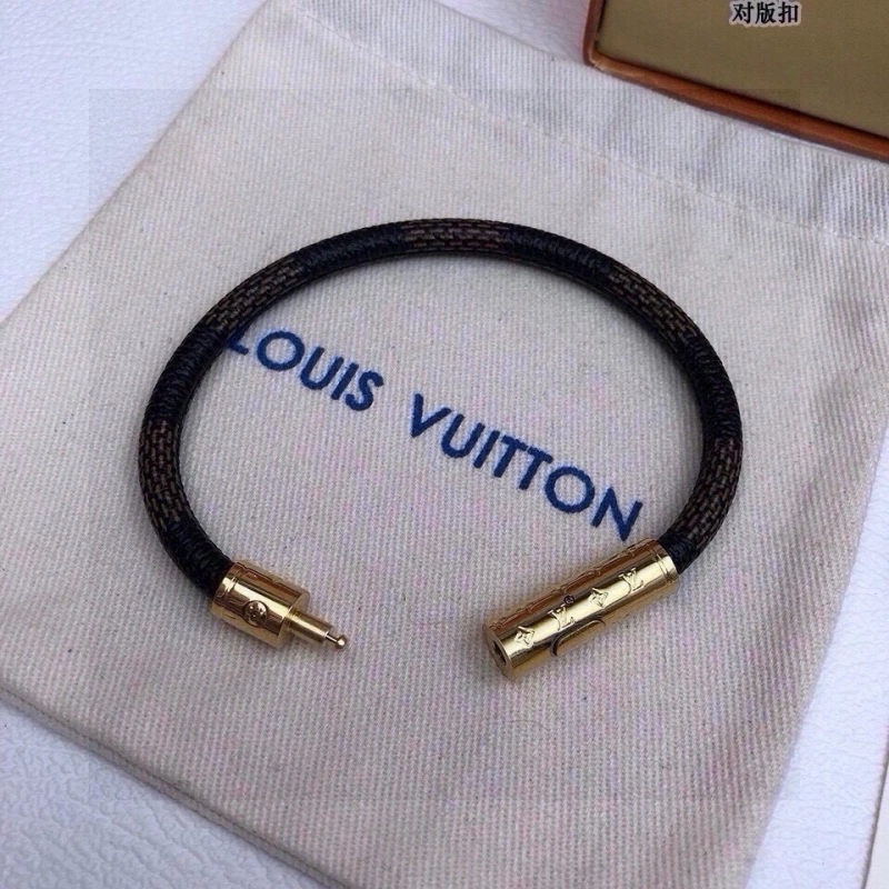 UrbanStyle Louis Vuitton Bracelets 256775