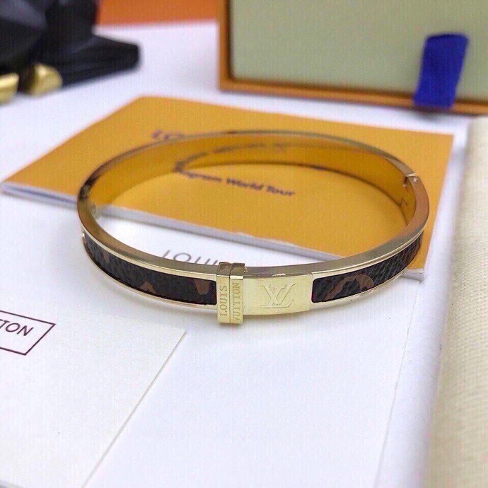 Louis Vuitton Bracelets FreshLook 256774