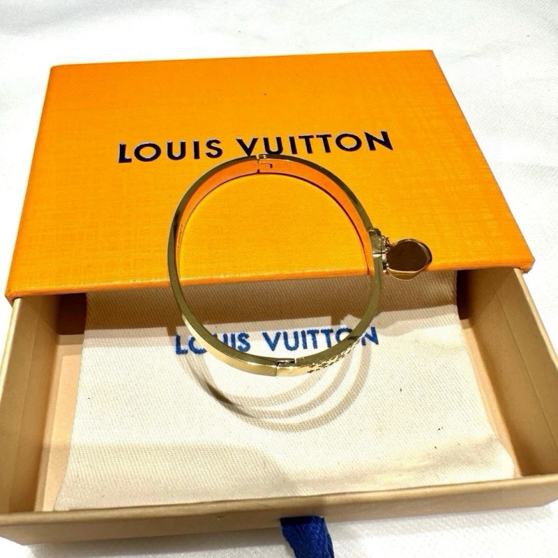 QuickDry Louis Vuitton Bracelets 256773