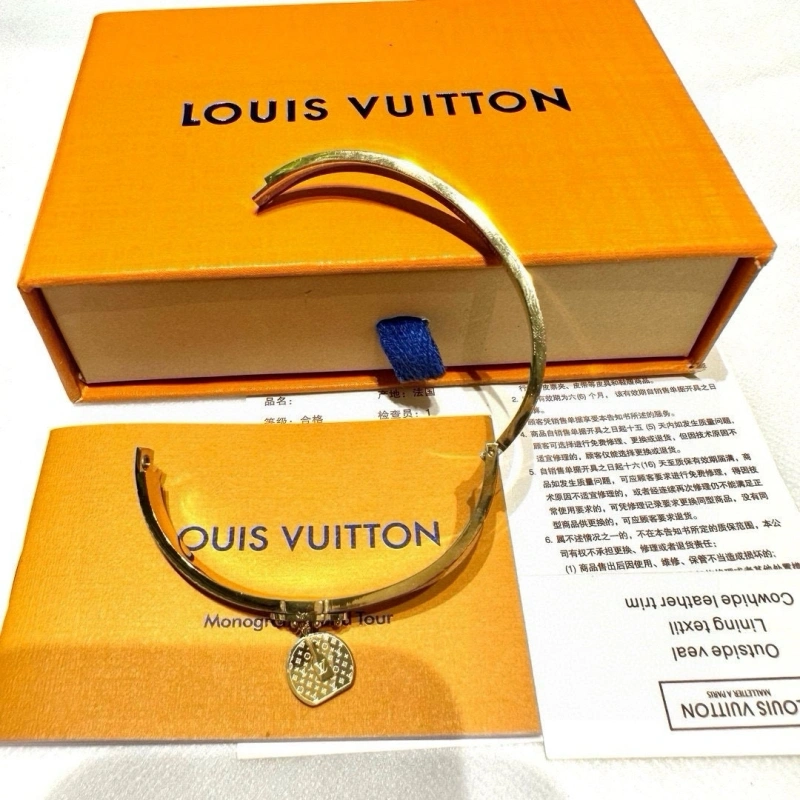 QuickDry Louis Vuitton Bracelets 256773