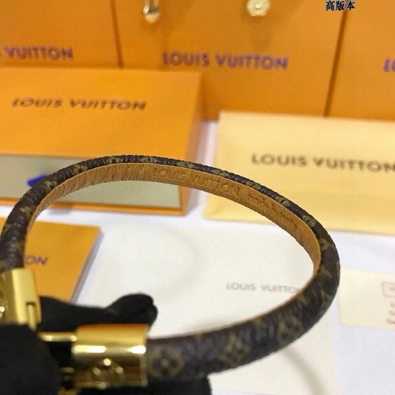 Stretchable Louis Vuitton Bracelets 256771