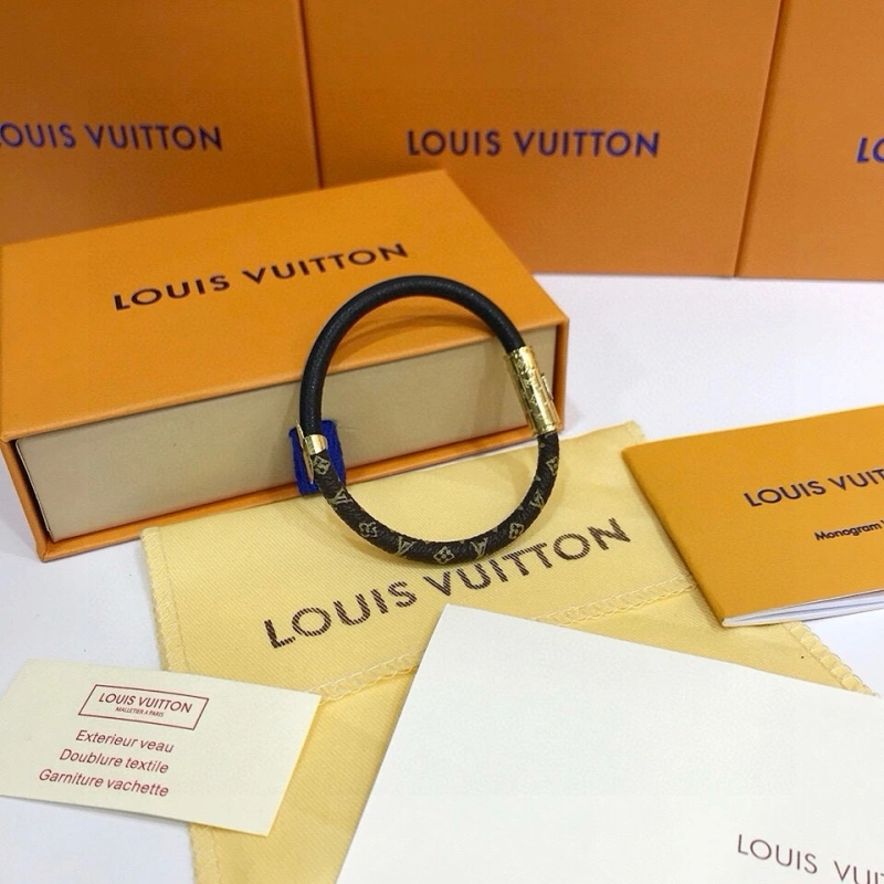 Tailored Louis Vuitton Bracelets 256768