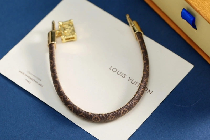 Louis Vuitton Bracelets TechFriendly 256747