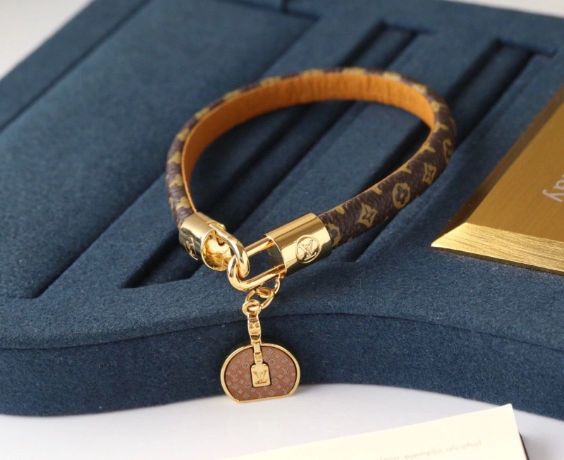 Youthful Louis Vuitton Bracelets 256743