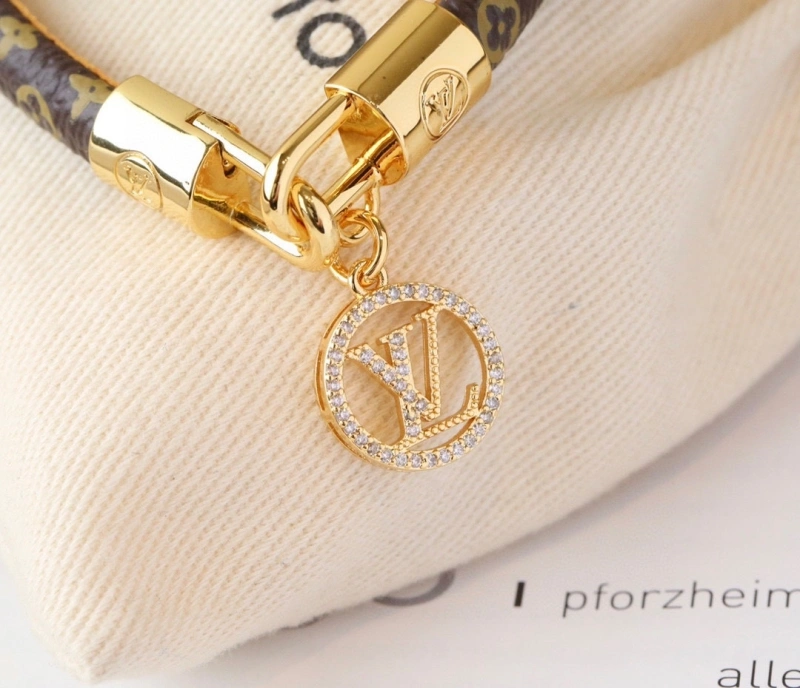 UrbanChic Louis Vuitton Bracelets 256760