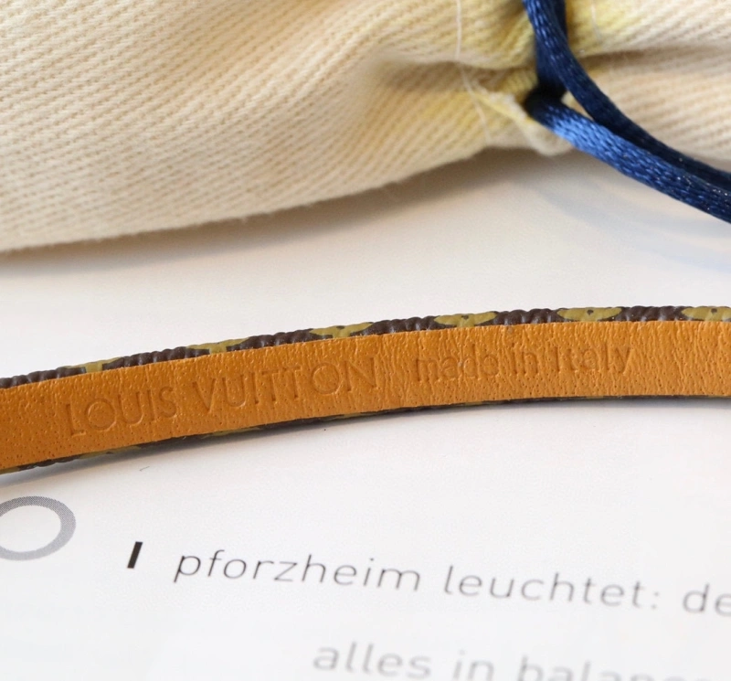 UrbanChic Louis Vuitton Bracelets 256760