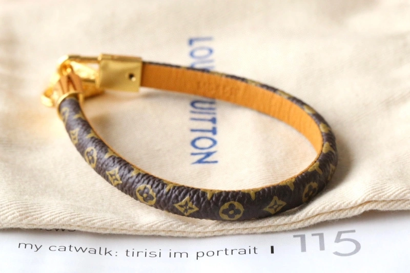 Colorful Louis Vuitton Bracelets 256763