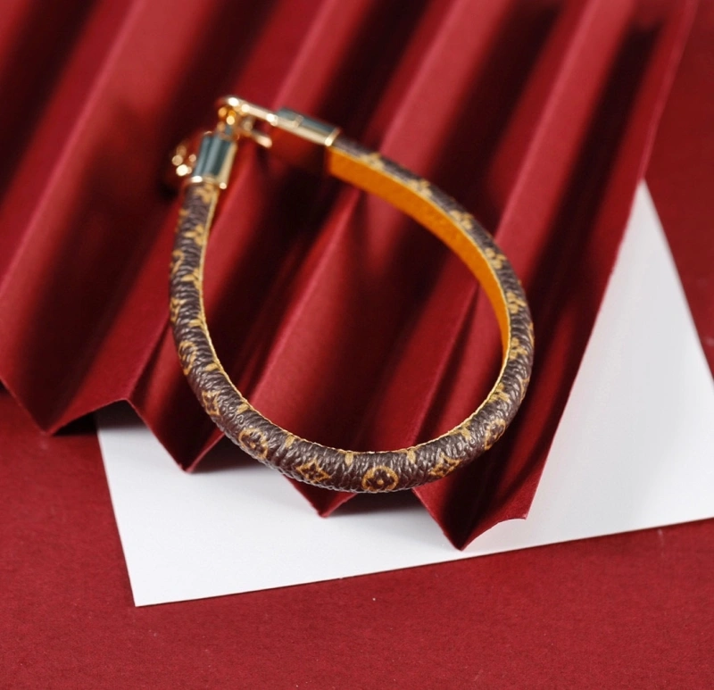 Louis Vuitton Bracelets EyeCatching 256740