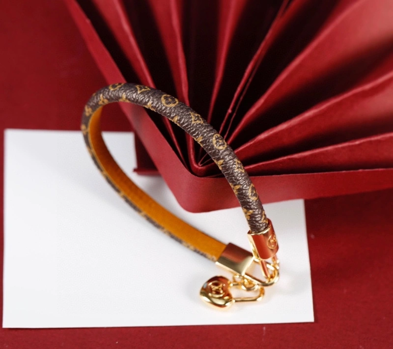 Louis Vuitton Bracelets EyeCatching 256740