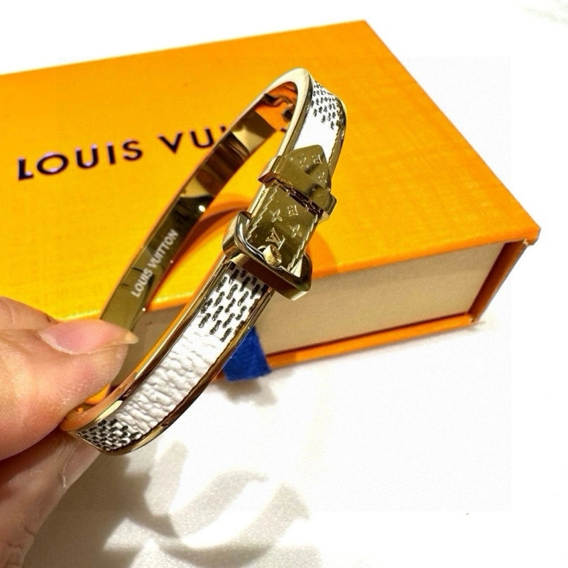 Louis Vuitton Bracelets Packable 256756