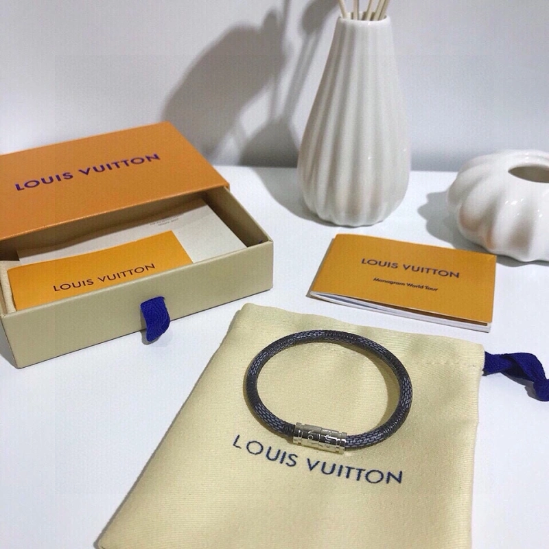 Durable Louis Vuitton Bracelets 256759