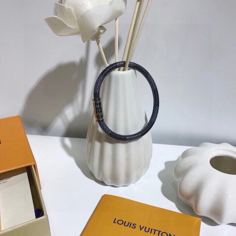 Durable Louis Vuitton Bracelets 256759