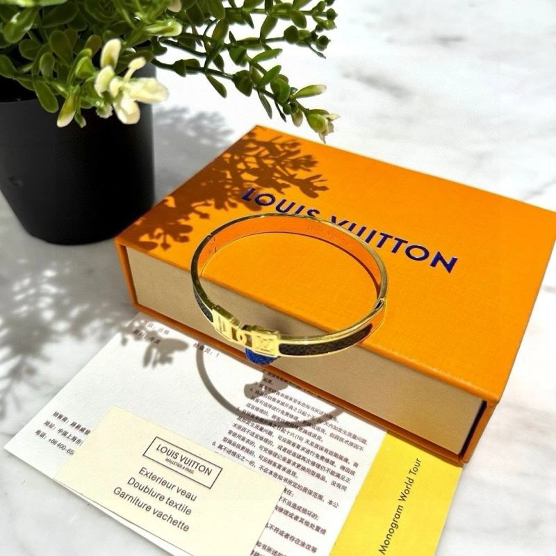QuickDry Louis Vuitton Bracelets 256707