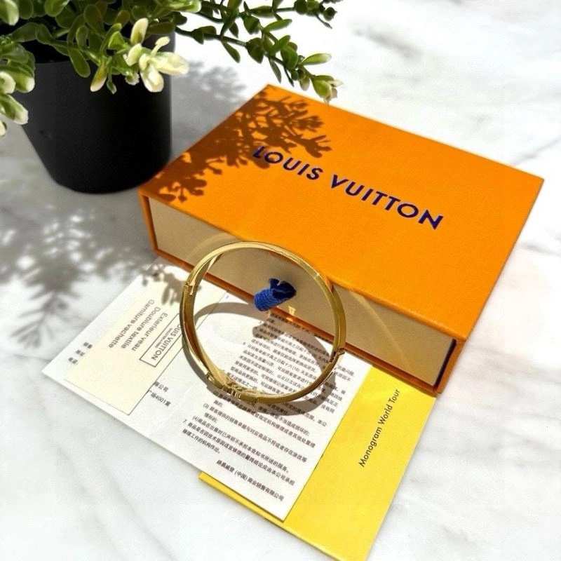 QuickDry Louis Vuitton Bracelets 256707