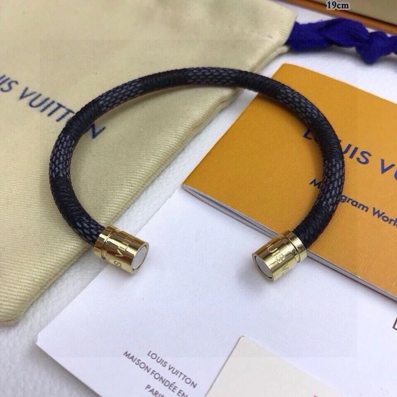 Functional Louis Vuitton Bracelets 256705