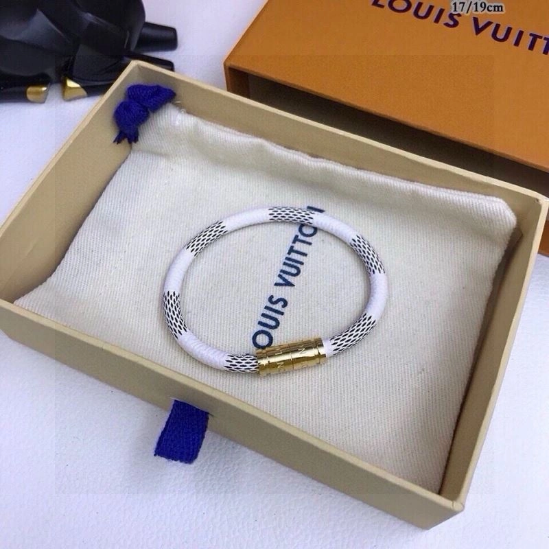 Tailored Louis Vuitton Bracelets 256699