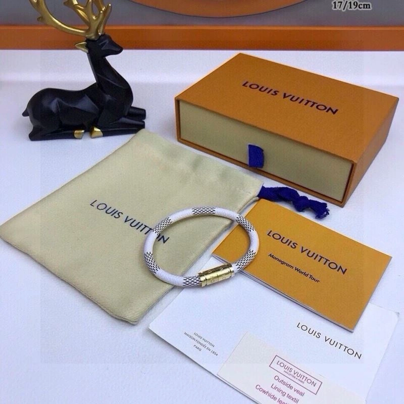 Tailored Louis Vuitton Bracelets 256699