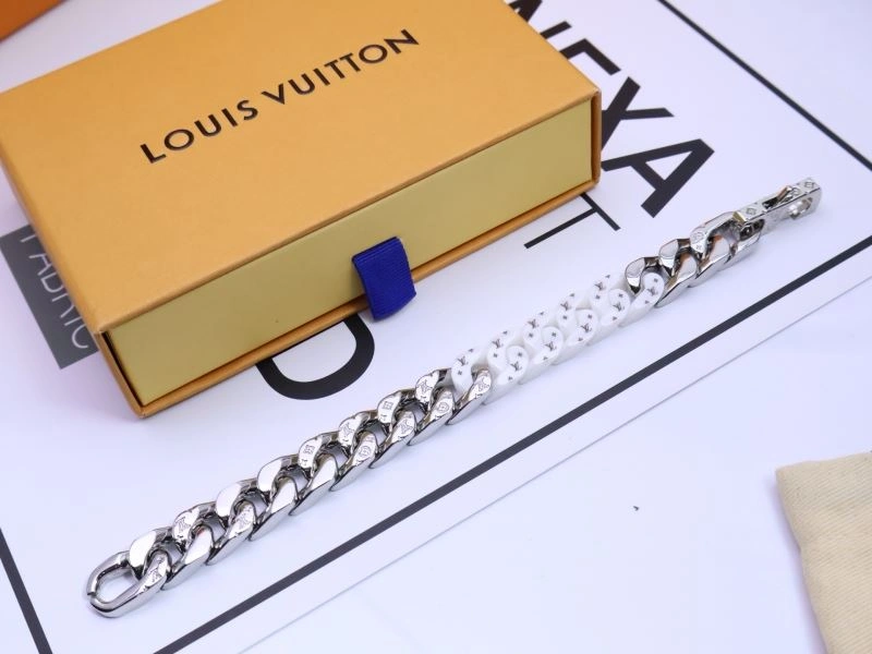 Casual Louis Vuitton Bracelets 256692